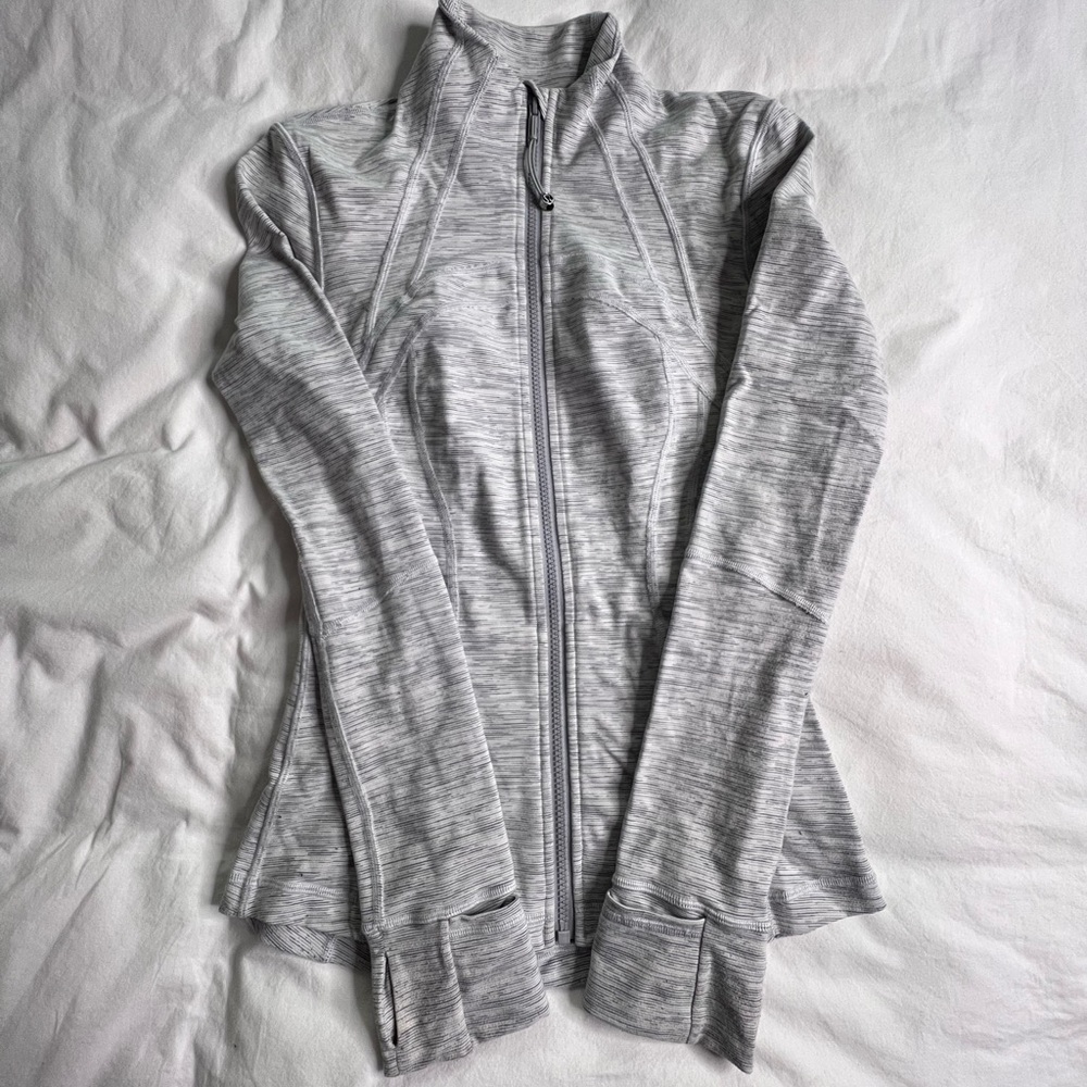 Lululemon gray define jacket size 4